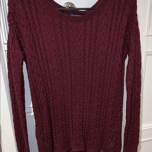 America Eagle maroon sweater